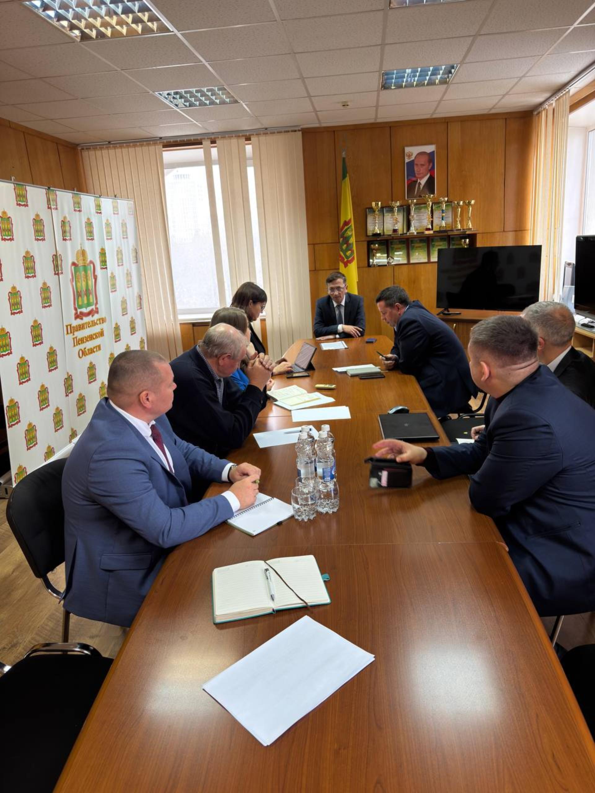 Роман Калентьев провел рабочую встречу с генеральным директором акционерного общества «Головной центр по воспроизводству сельскохозяйственных животных» Натальей Шавшуковой