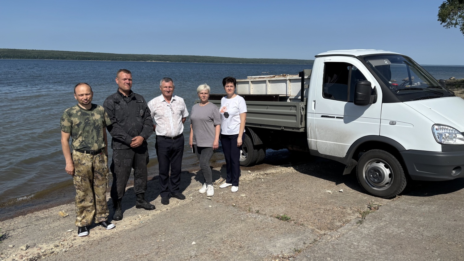 В Сурское водохранилище выпущена молодь толстолобика и белого амура В Сурское водохранилище выпущена молодь толстолобика и белого амура