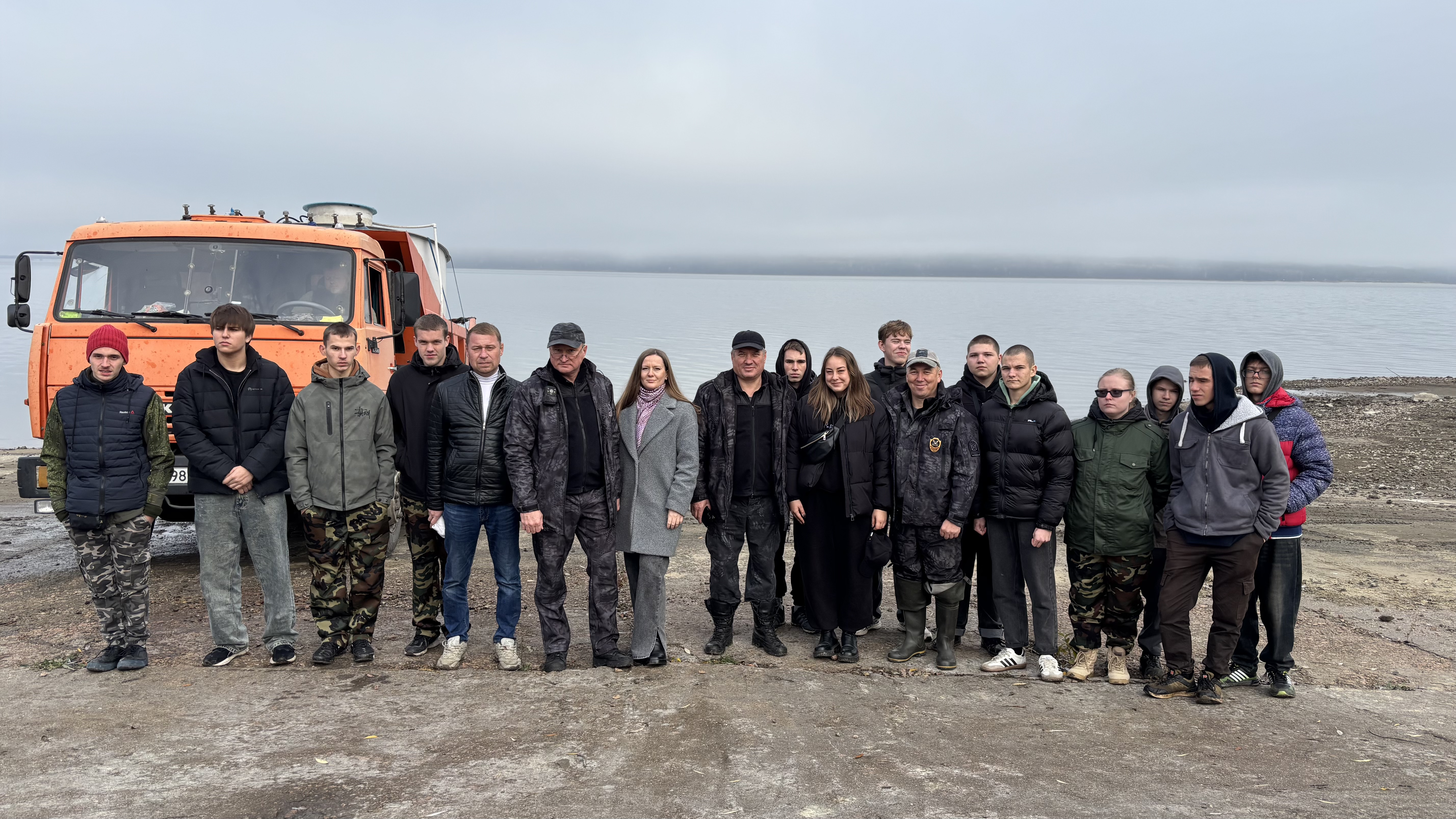 Более 12 тысяч экземпляров толстолобика выпущено в Сурское водохранилище 