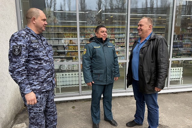 Соблюдение требований к антитеррористической защищенности торговых объектов (территорий), находящихся на территории Пензенской области Соблюдение требований к антитеррористической защищенности торговых объектов (территорий), находящихся на территории Пензенской области