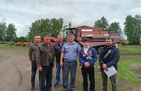 Экзамен на право управления самоходными машинами прошёл в Земетчинском филиале Нижнеломовского многопрофильного техникума