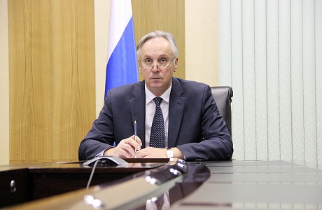 Помощник полномочного представителя Президента РФ в ПФО Александр Давыдов рассмотрел вопрос строительства сельского дома культуры в Иссинском районе