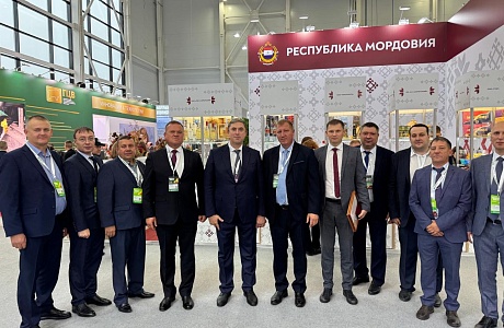 Александр Дегтярев принял участие в круглом столе «Учет и маркирование сельскохозяйственных животных» на агропромышленной выставке «Золотая осень – 2024»