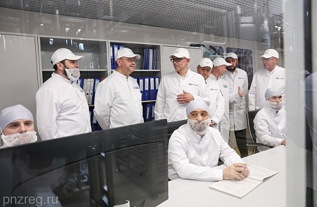 Губернатор высоко оценил новую производственную линию детского питания на молочном комбинате «Пензенский»