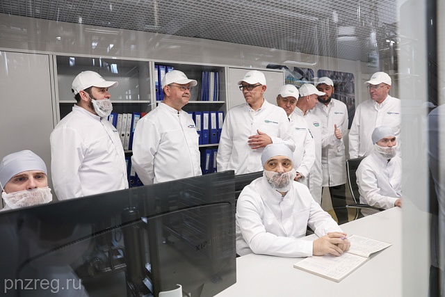 Губернатор высоко оценил новую производственную линию детского питания на молочном комбинате «Пензенский» Губернатор высоко оценил новую производственную линию детского питания на молочном комбинате «Пензенский»