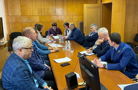 Роман Калентьев провел совещание по вопросу стабилизации цен на куриные яйца 
