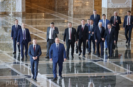 Пензенская область предложила машиностроителям Беларуси развивать сеть дилерских центров Пензенская область предложила машиностроителям Беларуси развивать сеть дилерских центров
