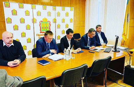 Министр сельского хозяйства  Пензенской области Роман Калентьев провёл совещание с главами администраций муниципальных районов и руководителями предприятий 